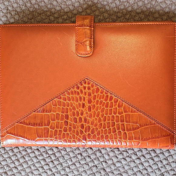 Levenger Leather Planner 9 inch X 6.25  inch - Picture 1 of 15